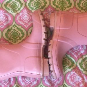 Hunter knee-high bubblegum rainboots, size 6